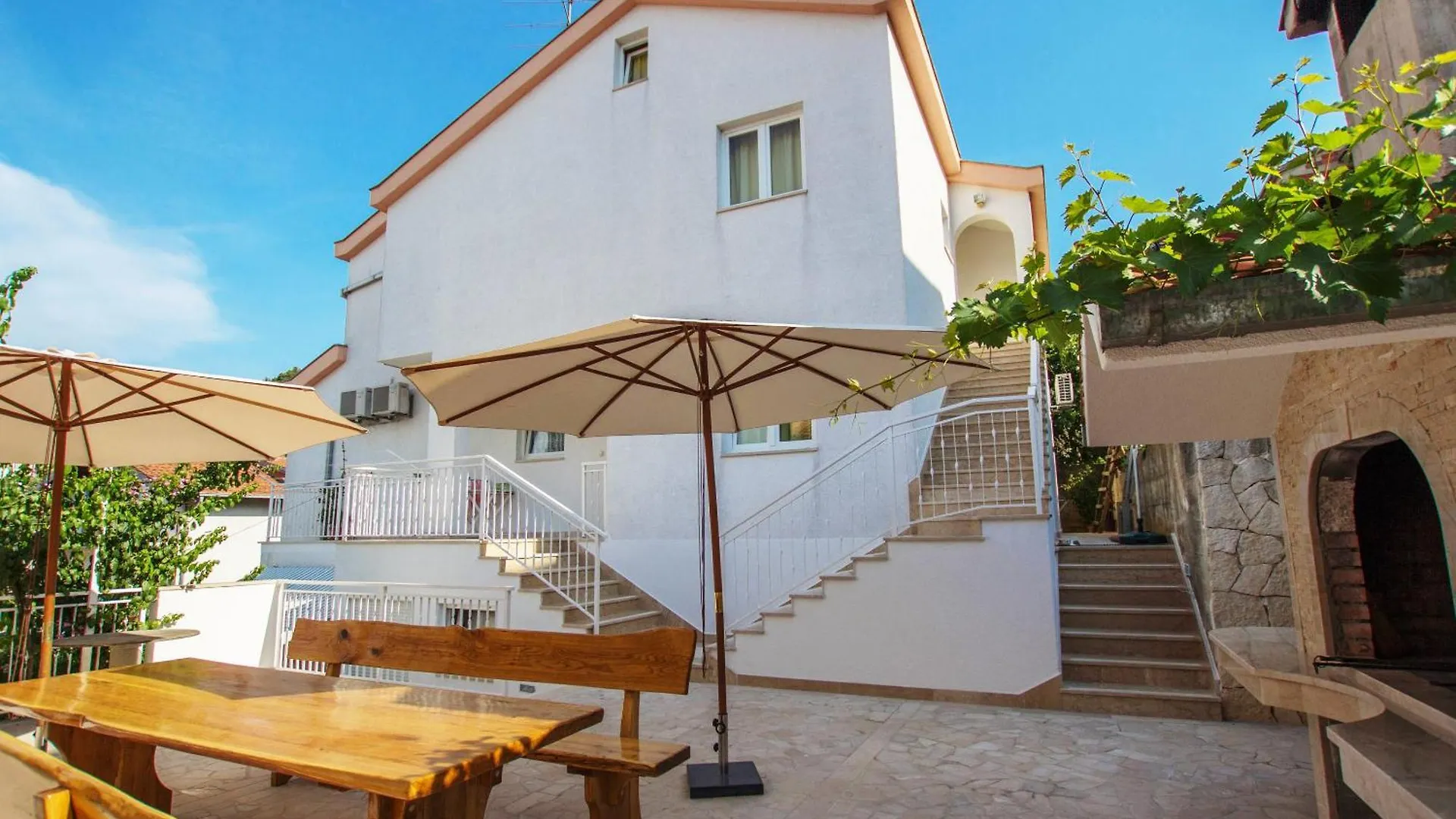 Apartments Marko Trogir
