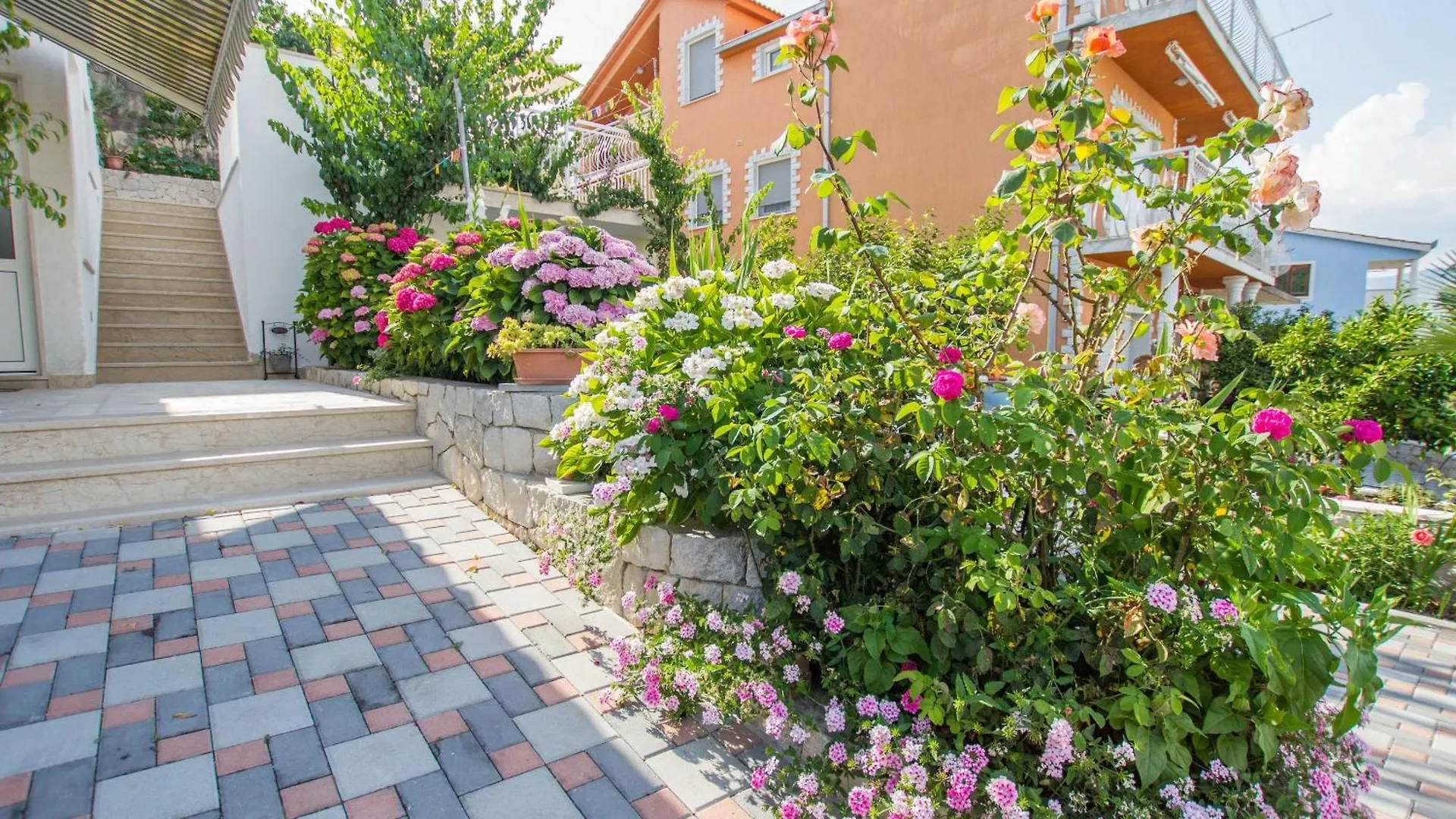 Apartments Marko Trogir