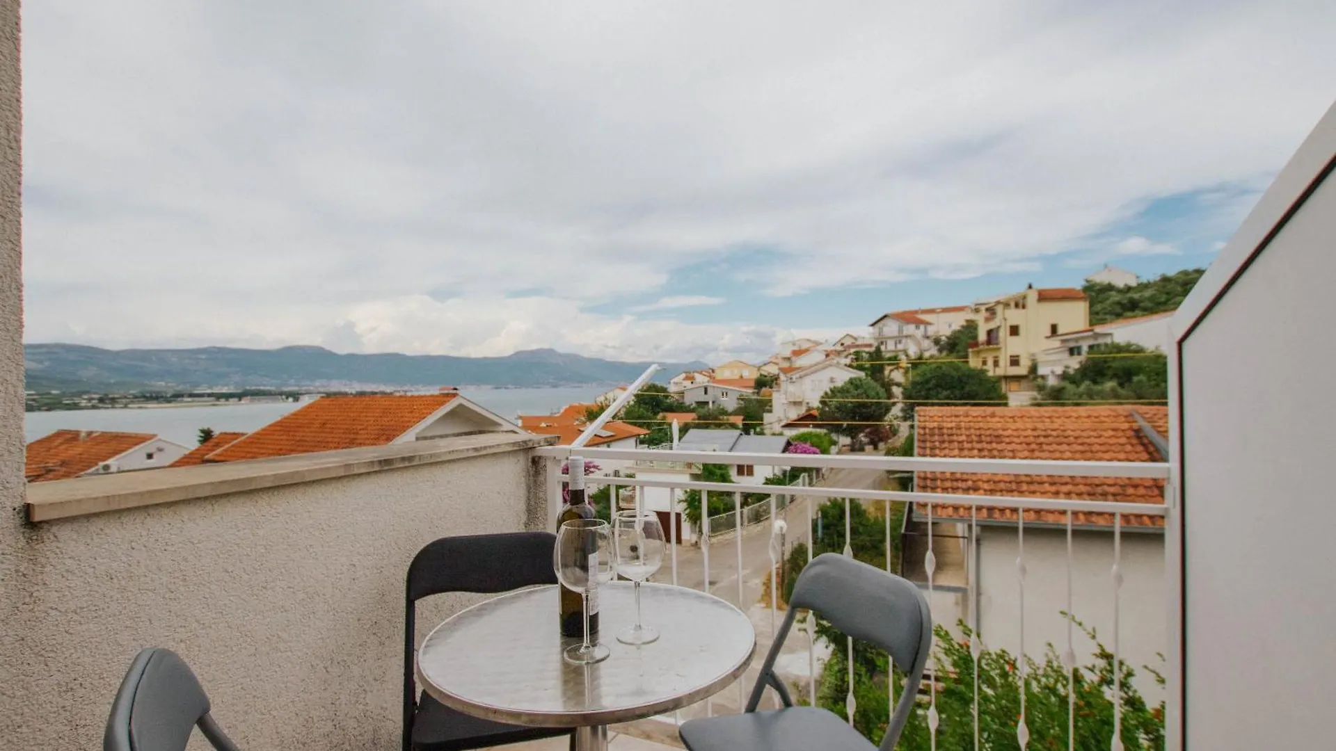 Apartments Marko Trogir 0*,